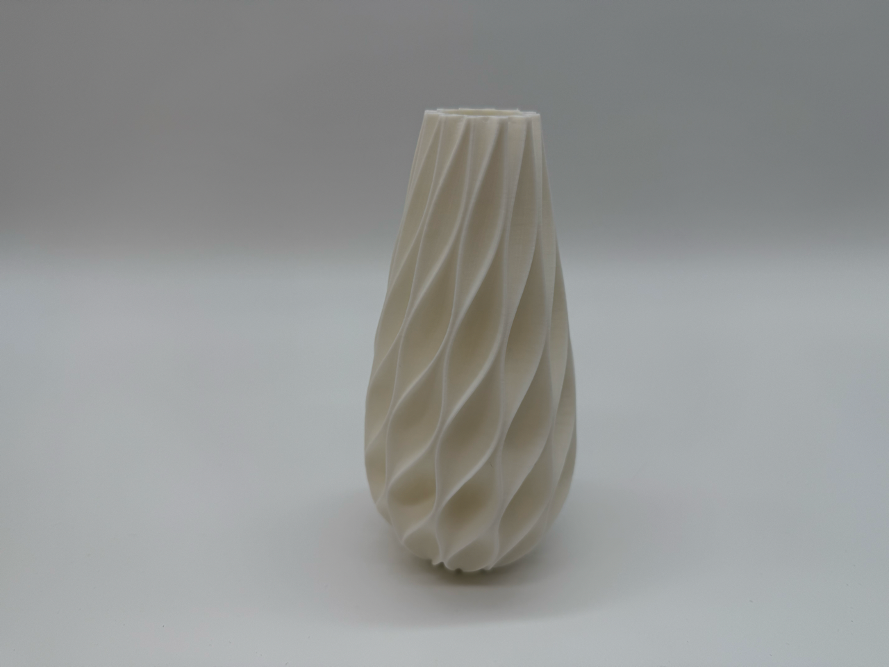 Premium Twisted Design Vase - Elegant - Modern Minimalist Interior Decoration