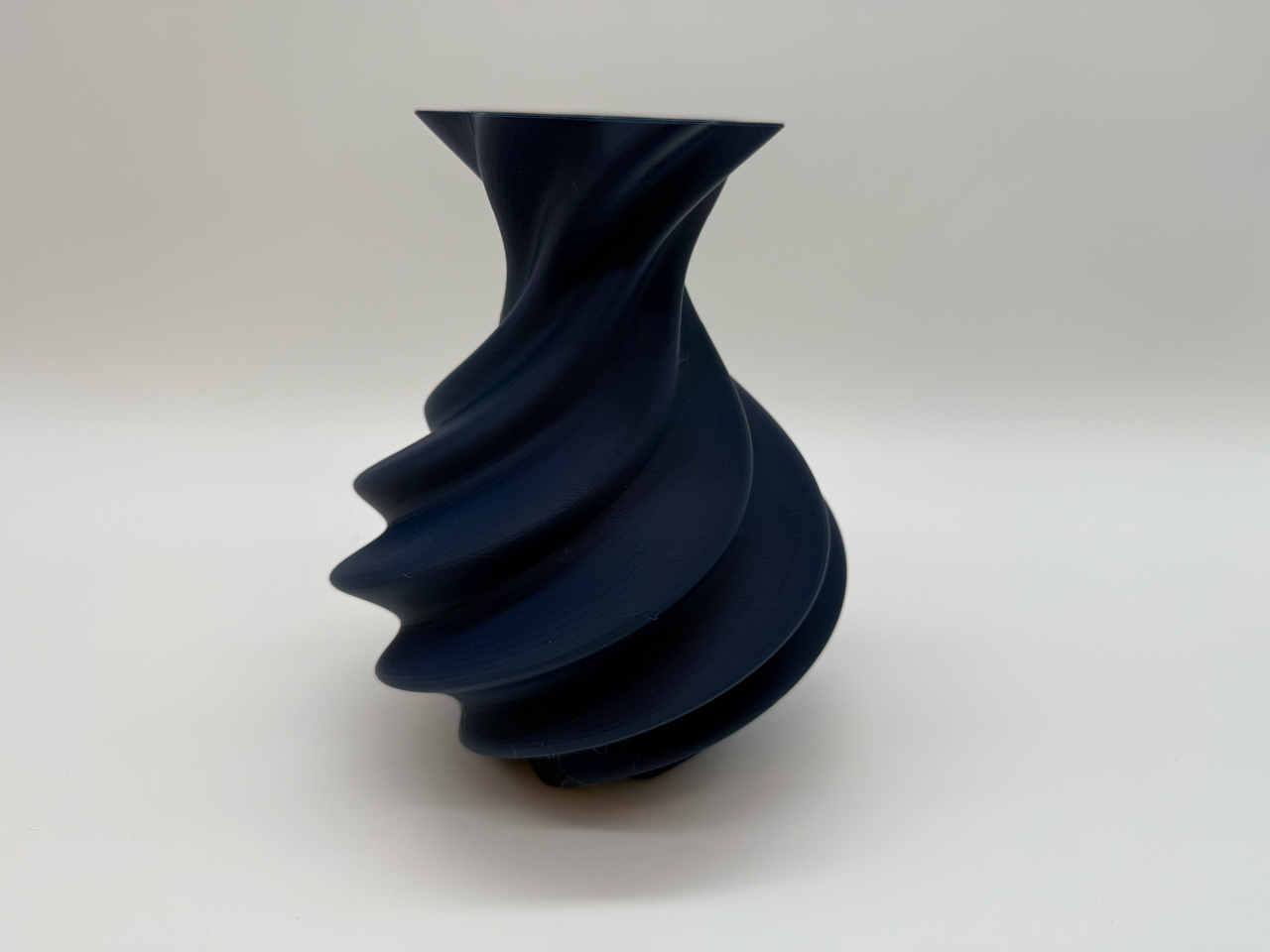 Premium Sculptural Vase - Twisted Design Vase - Artistic Modern Interior Decoration