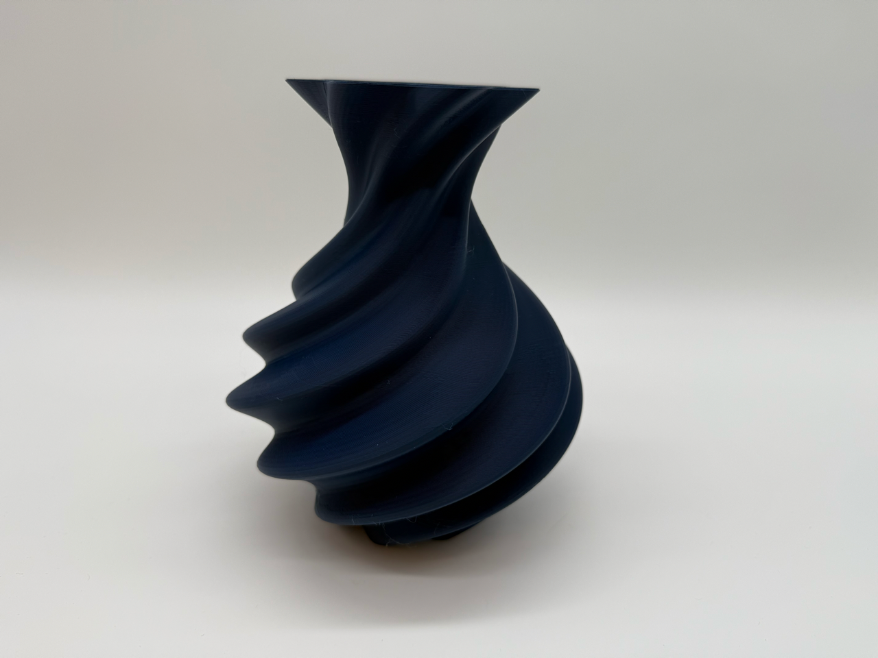 Premium Sculptural Vase - Twisted Design Vase - Artistic Modern Interior Decoration - Image 2