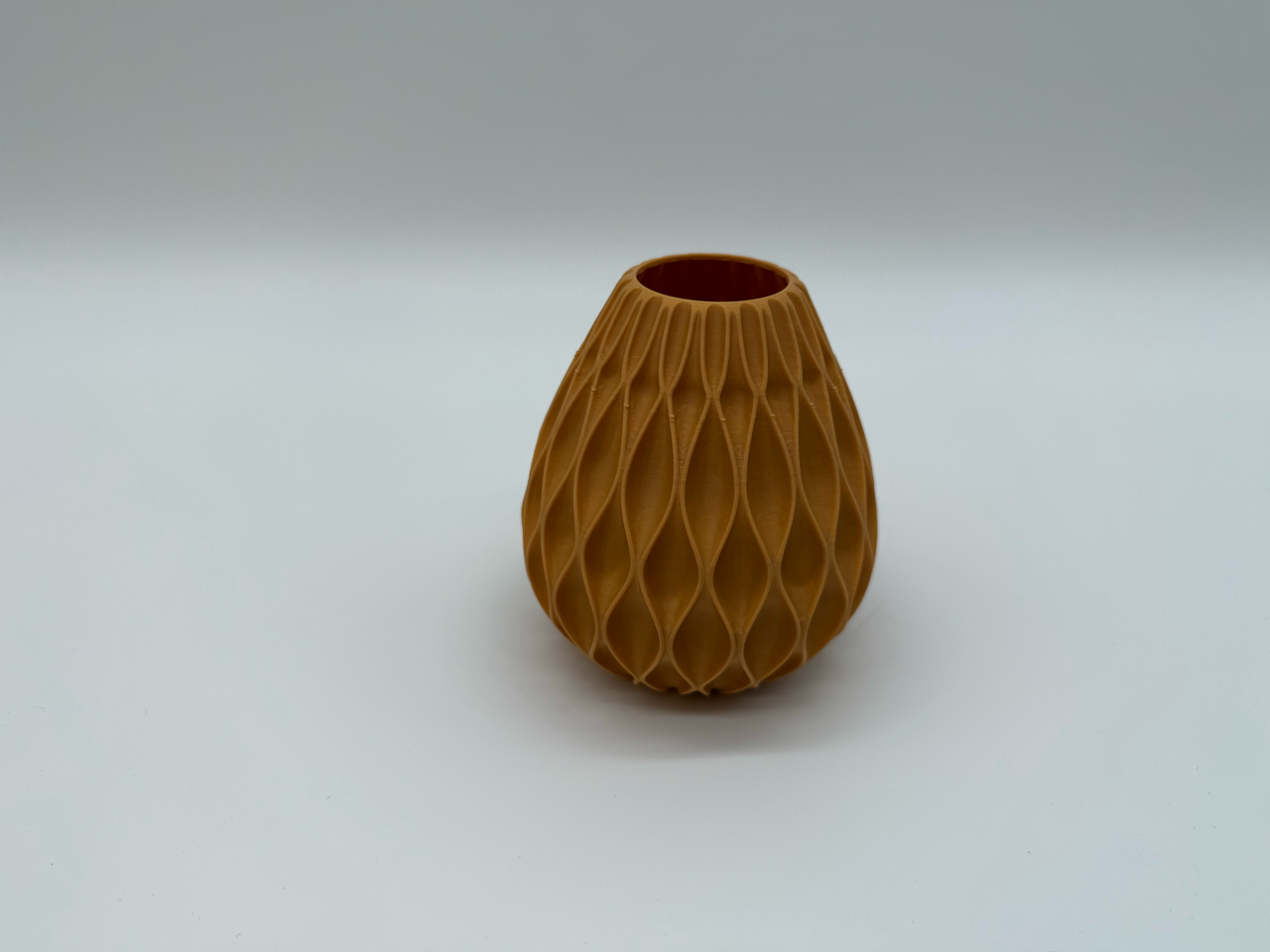 Premium Diamond Pattern Vase - Modern Decorative Flower Pot - Geometric Design